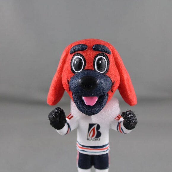 Kamloops Blazers Bobblehead - Team Mascot Digger - New In Box - Picture 3 of 10